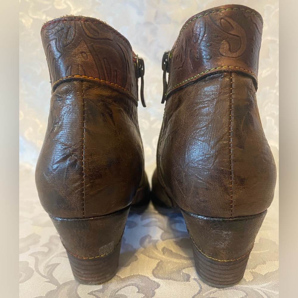 Worn once L’Artiste Spring Step Leather Booties, Bestlove, Size 38, US 7.5-8 - Picture 5 of 13